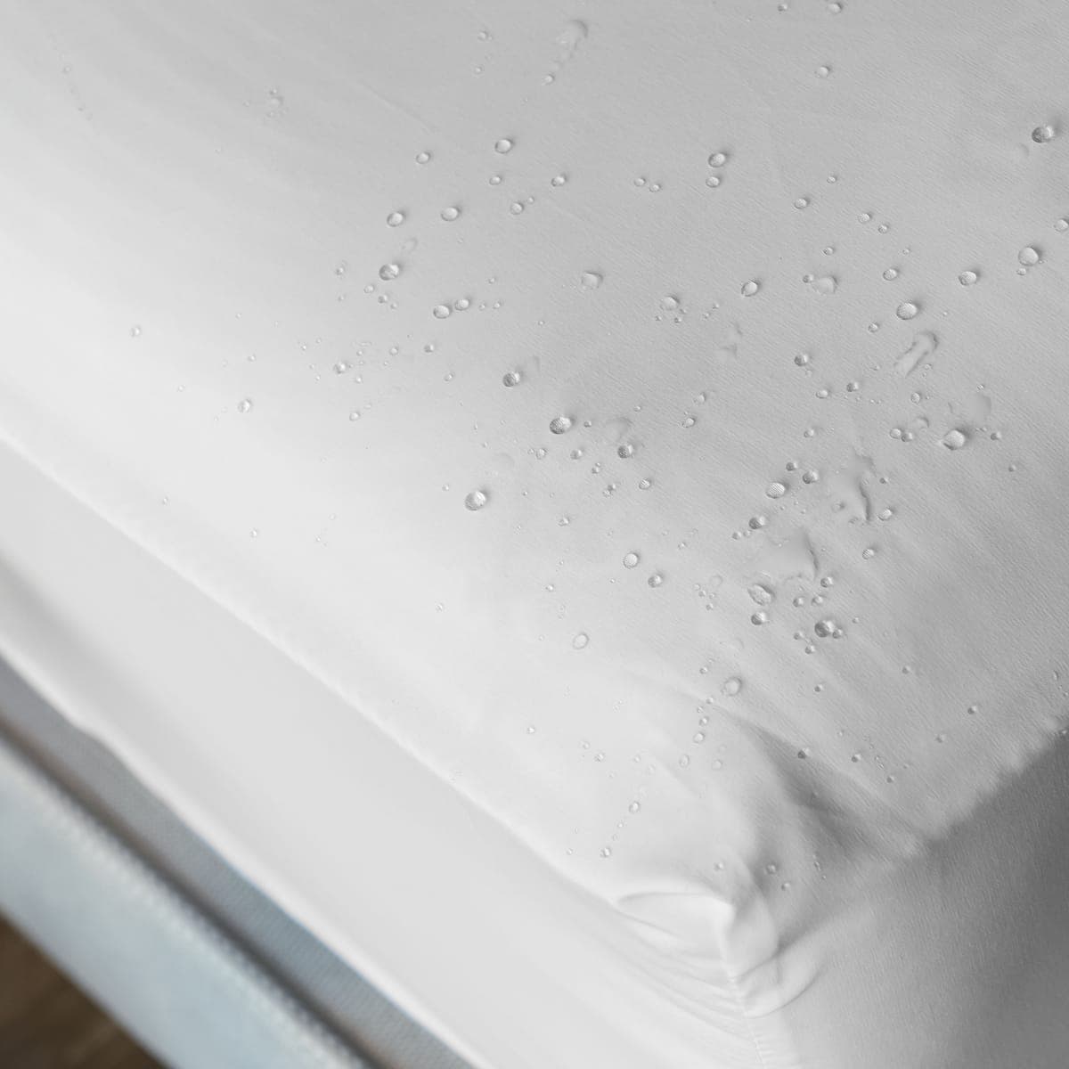 Mattress & pillow protectors